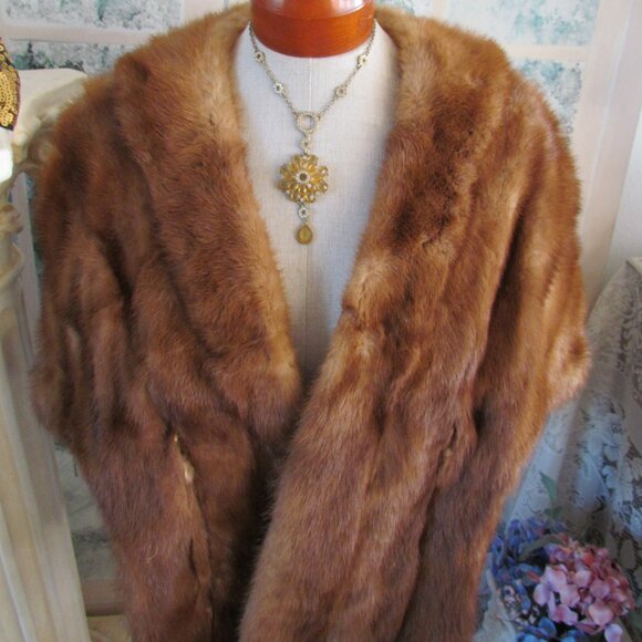 MINK WRAP, VINTAGE KRAMER'S BROWN FUR SHAWL CAPELET STOLE; LOVELY, NEEDS REPAIR - Picture 4 of 9